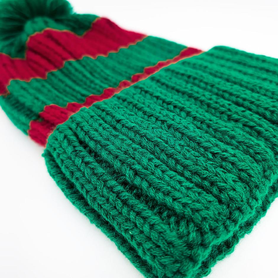 Santa beanie 6 red / green striped