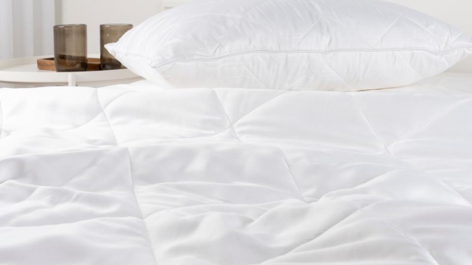 Luksuriøs blød og behagelig dyne og pude i bambus