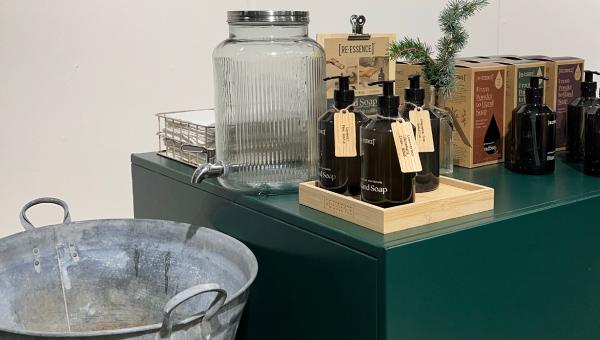 FORKÆL DINE HÆNDER