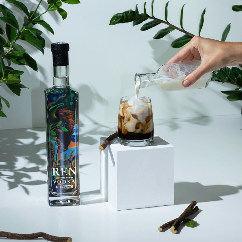 REN VODKA Liquorice vol. 40% - 70 cl.