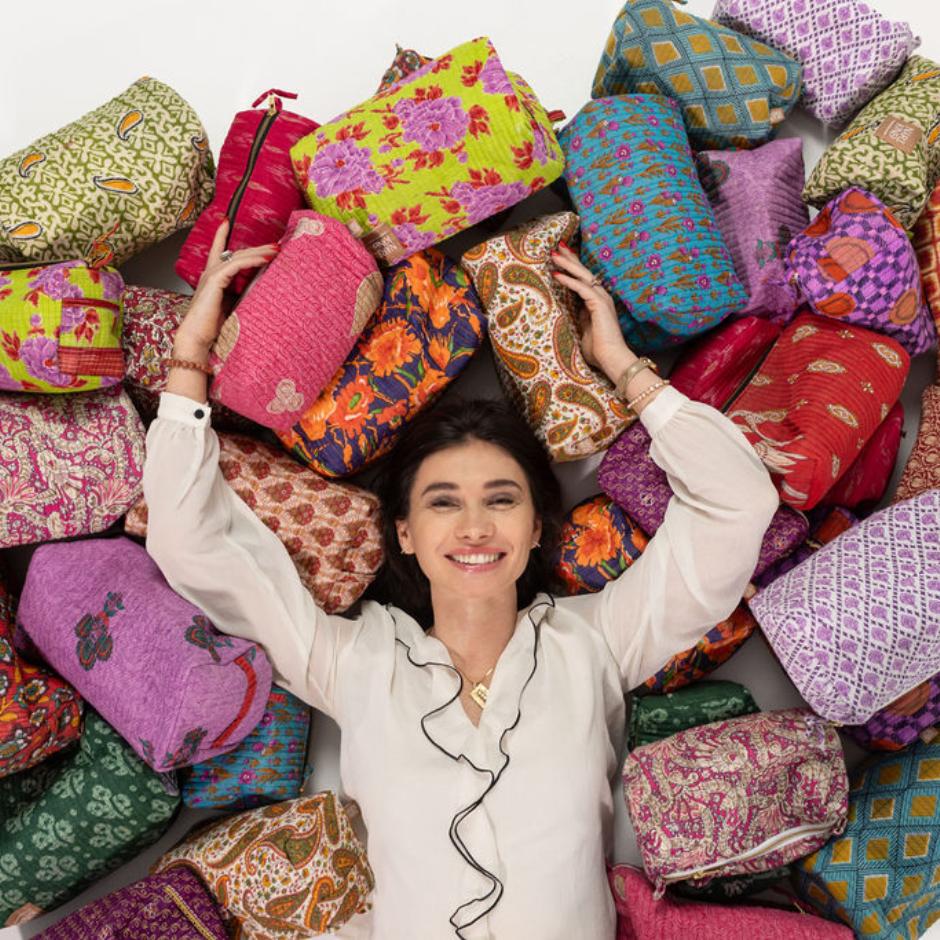 Sari kosmetik tasker