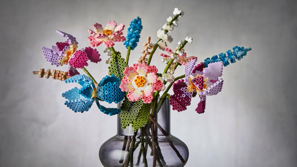 Demonstration - Hama blomster - kl. 10-10.30