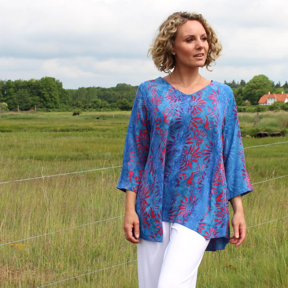 Håndmalet batik bluse KT1745T