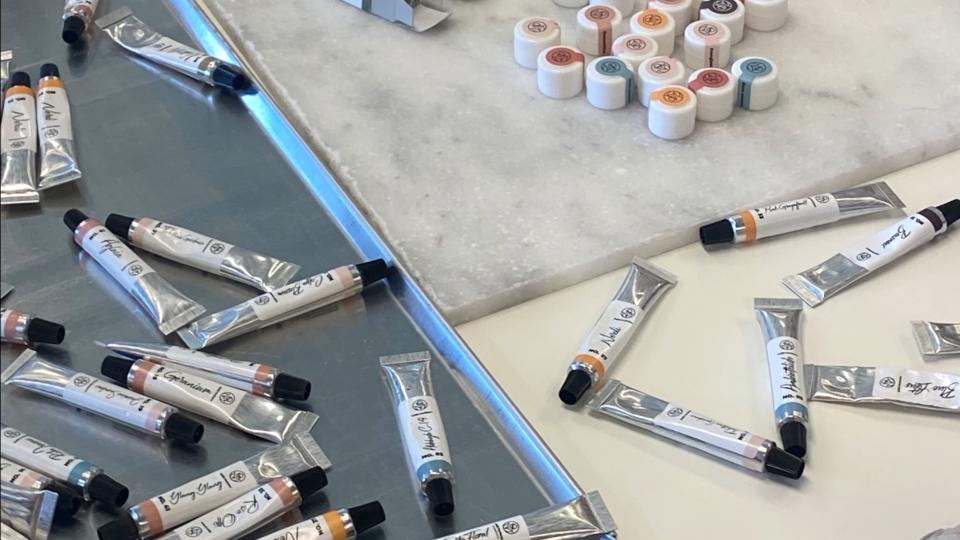 Parfumecreation - oplev vores 40 dufte