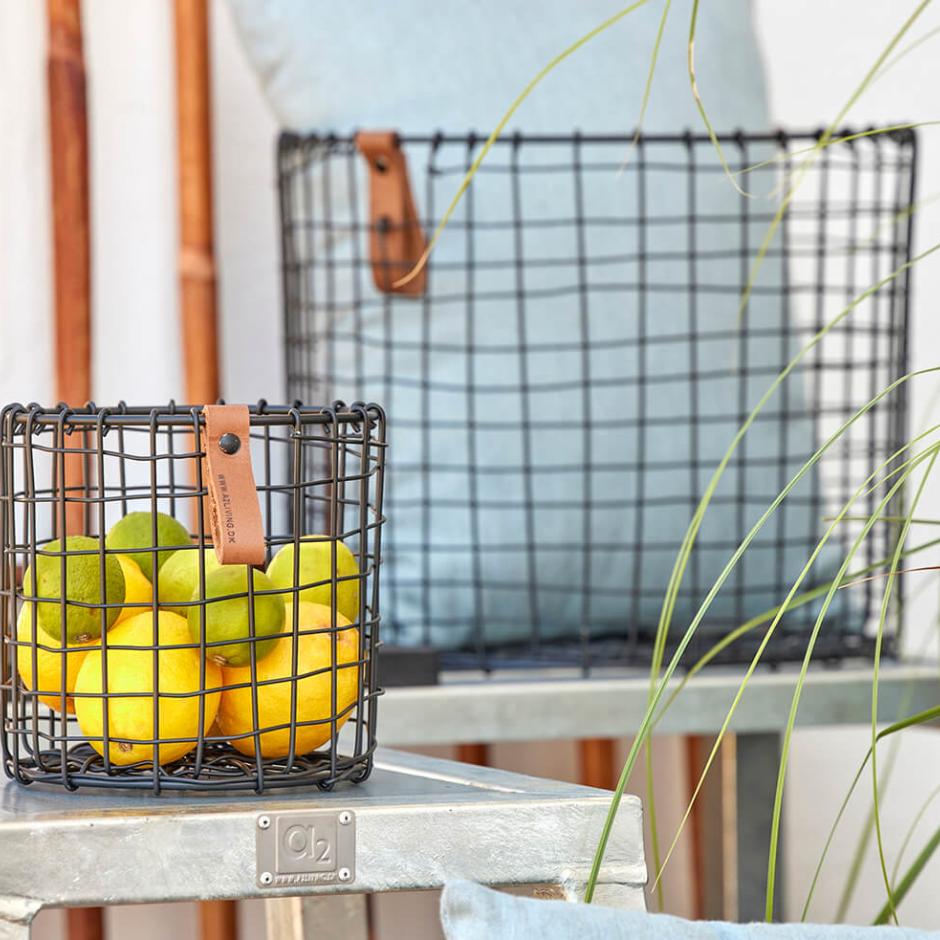 Trådkurve og bakker, metal...