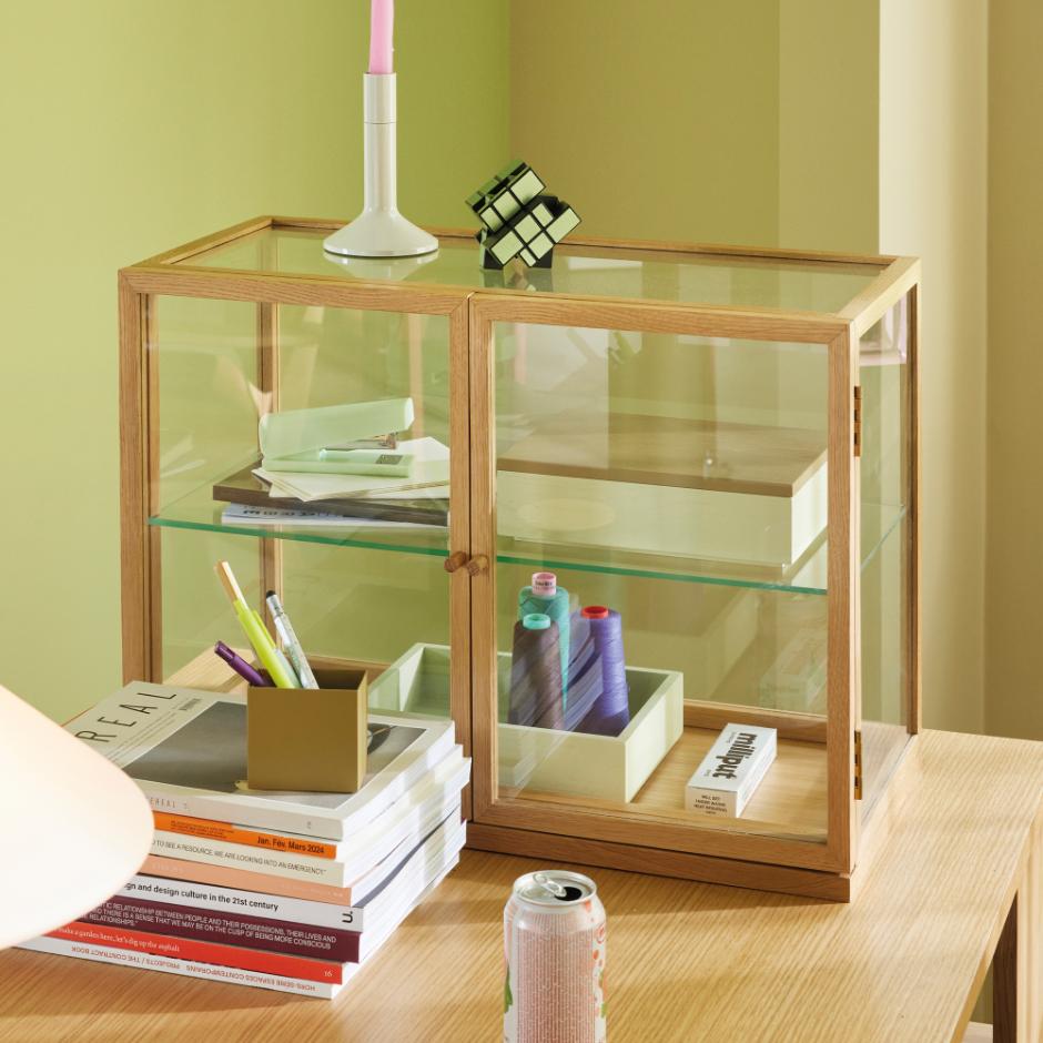 Poetic Udstillingsmontre