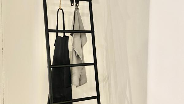 Håndklædestige i Sort Eg