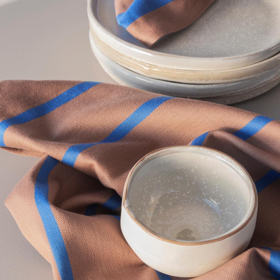 SAND GRAIN – Et unik, håndlavet stel